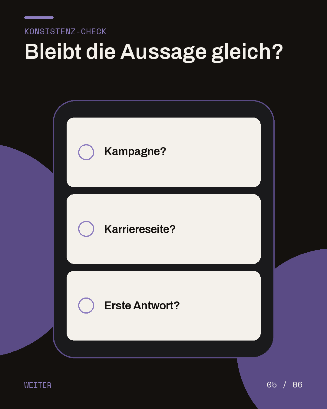 Dunkle Slide mit drei Karten für Kampagne, Karriereseite und erste Antwort.
