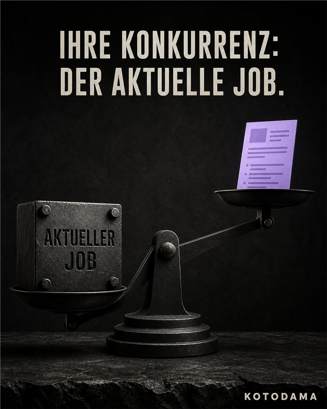 Eine schwere schwarze Waage ist durch einen massiven Metallblock mit der Aufschrift Aktueller Job stark nach links geneigt. Auf der erhöhten rechten Seite liegt eine leichte violette Stellenanzeige. Darüber steht: Ihre Konkurrenz: der aktuelle Job.